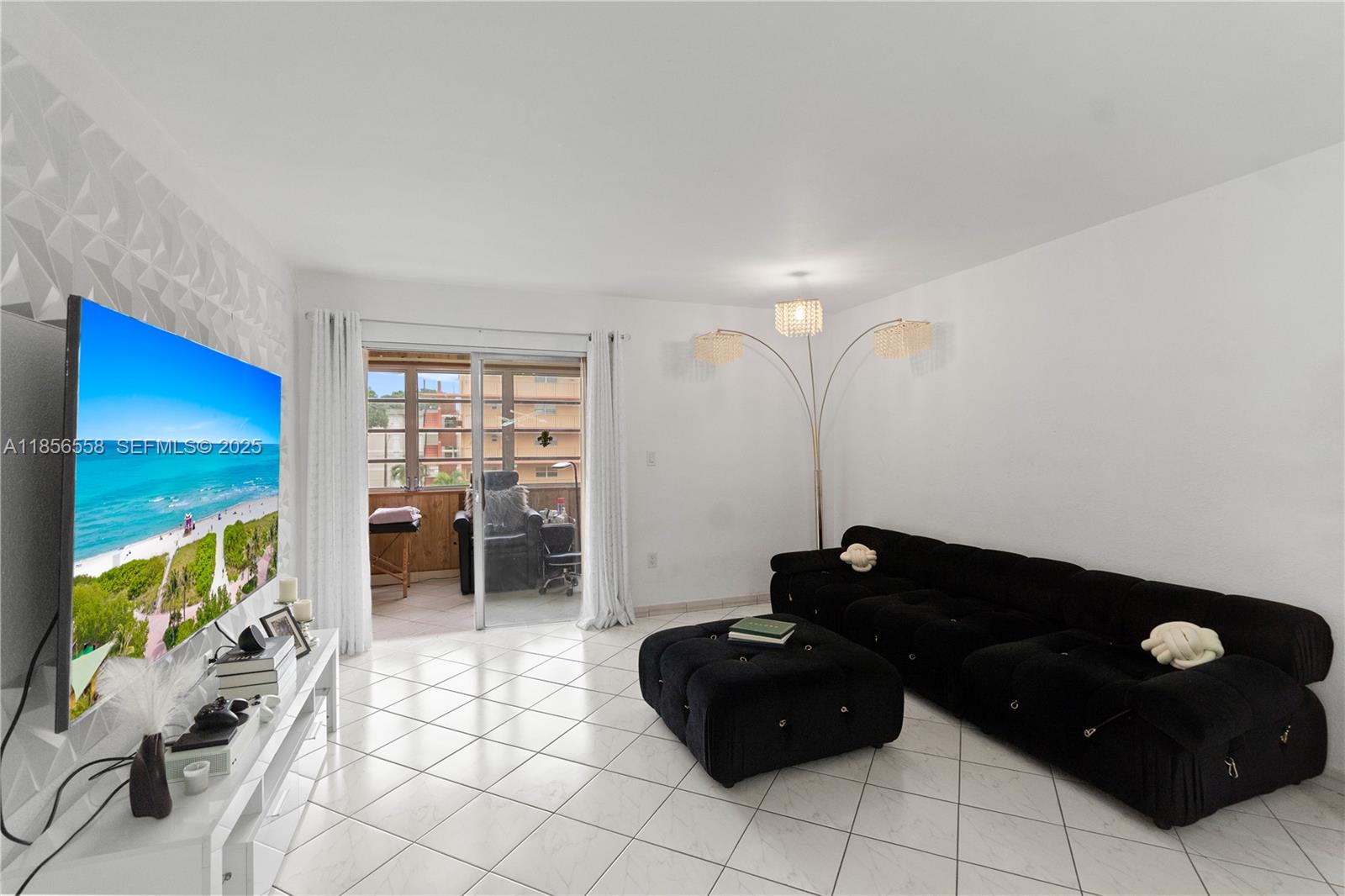 PALM-EAST GARDENS CONDO - Residential