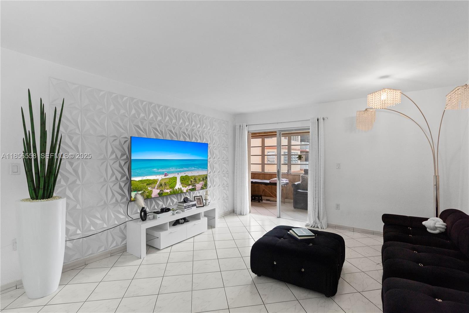 PALM-EAST GARDENS CONDO - Residential