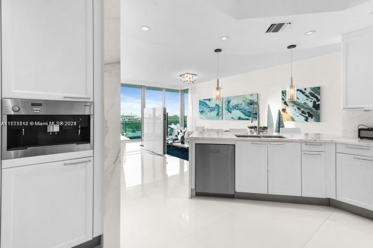 10295 COLLINS AVE RESDNTA - Residential Lease