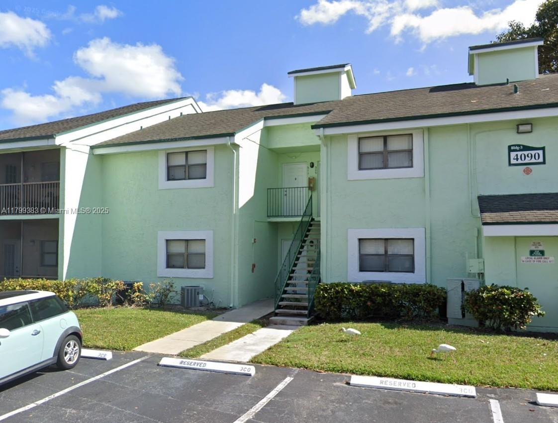 Rental Property at 4090 N Pine Island Rd 311, Sunrise, Miami-Dade County, Florida - Bedrooms: 1 
Bathrooms: 1  - $1,700 MO.