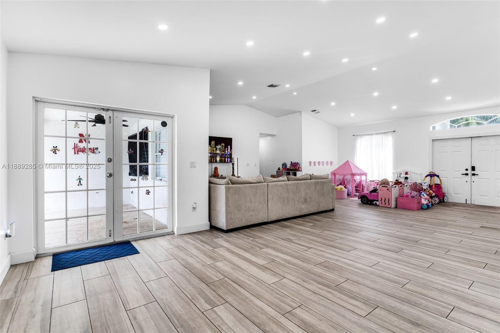 LEDFORD LANDING - Residential