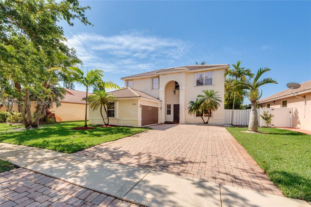 Photo of 19416 SW 25th Ct, Miramar, FL 33029 (MLS # A12006234)