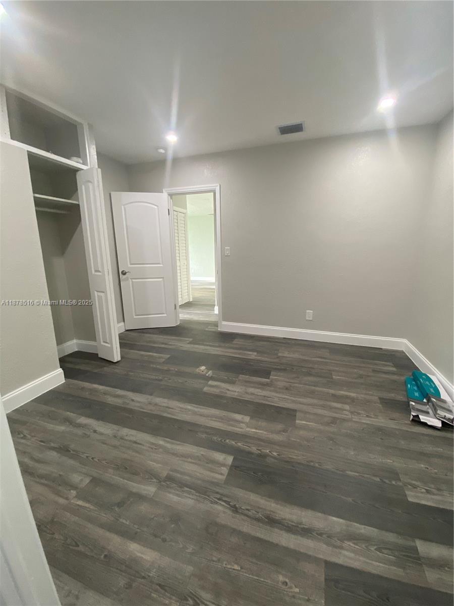 DEERFIELD SHORES - Residential Lease