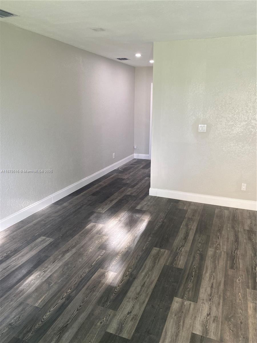 DEERFIELD SHORES - Residential Lease