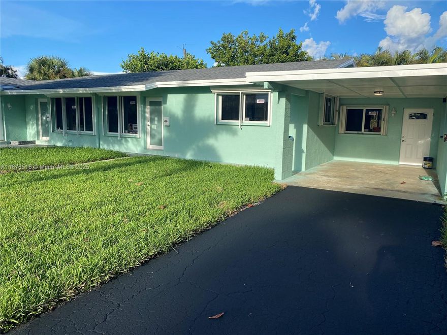 MOVE IN READY BEAUTIFUL 3/2 LOCATED IN DEERFIELD BEACH, LOCATED MINUTES FROM THE BEACH, SHOPPING, RESTAURANTS,TRANSPORTATION. RENT INCLUDES WATER, TRASH, LAWN SERVICE. HOME HAS A FULL SIZE WASHER/DRYER. HUGE FENCED BACKYARD PERFECT FOR ENTERTAINING AND RELAXING.