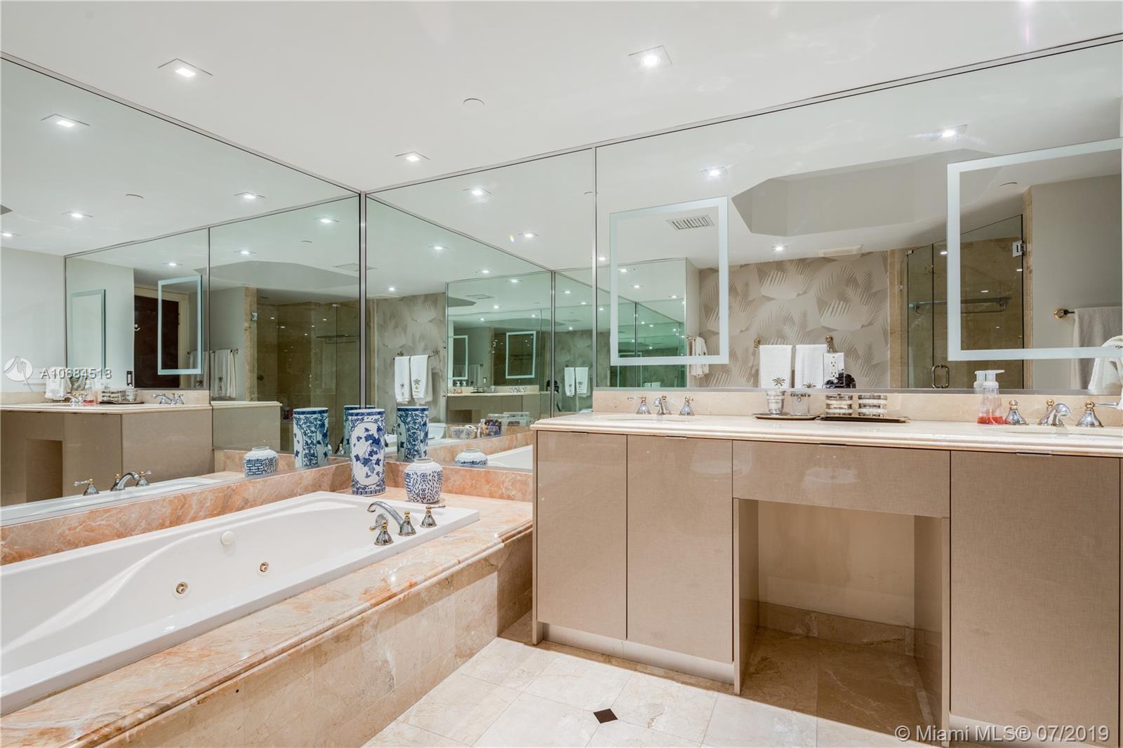 SOLIMAR CONDO - Residential