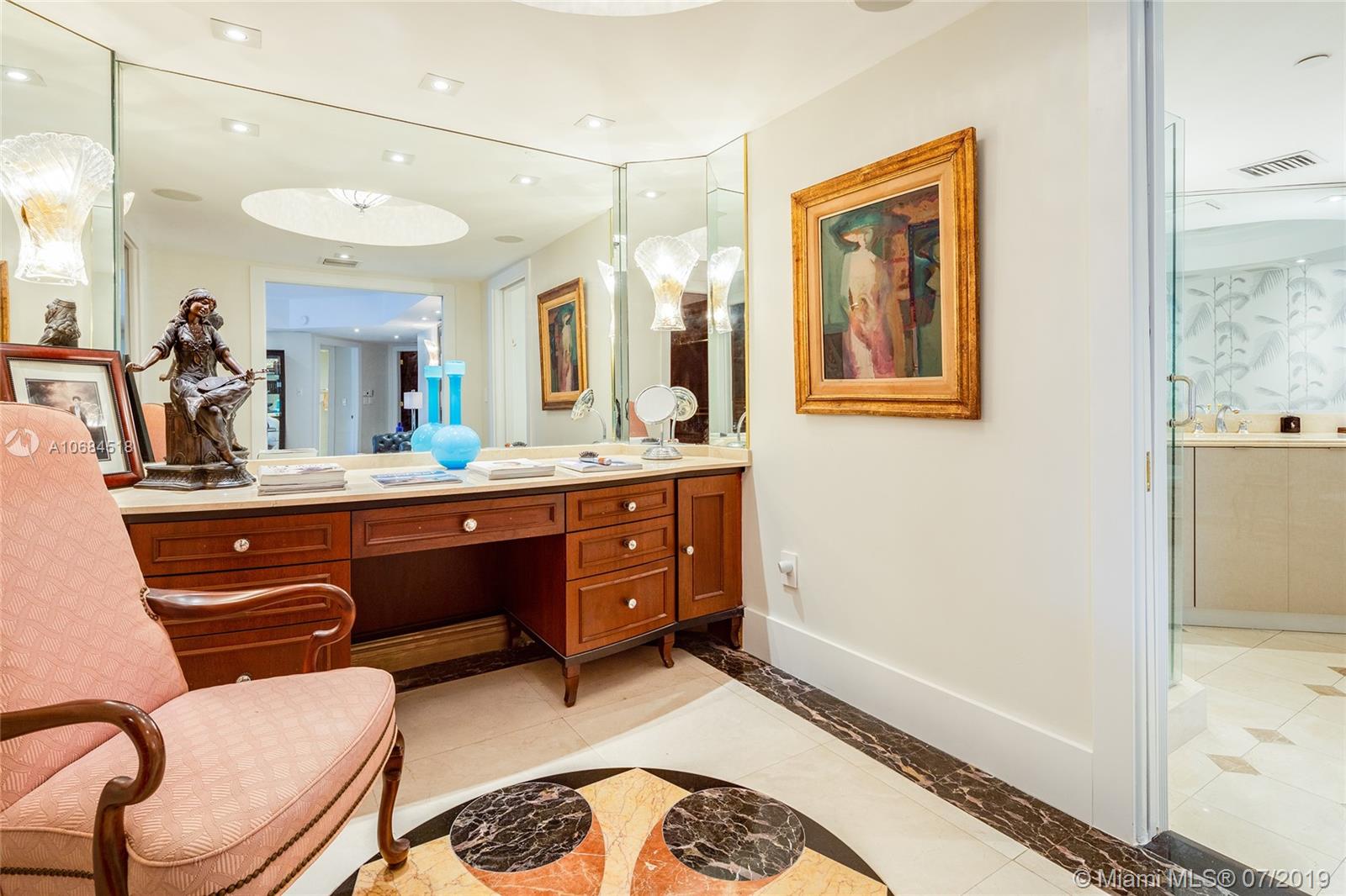 SOLIMAR CONDO - Residential