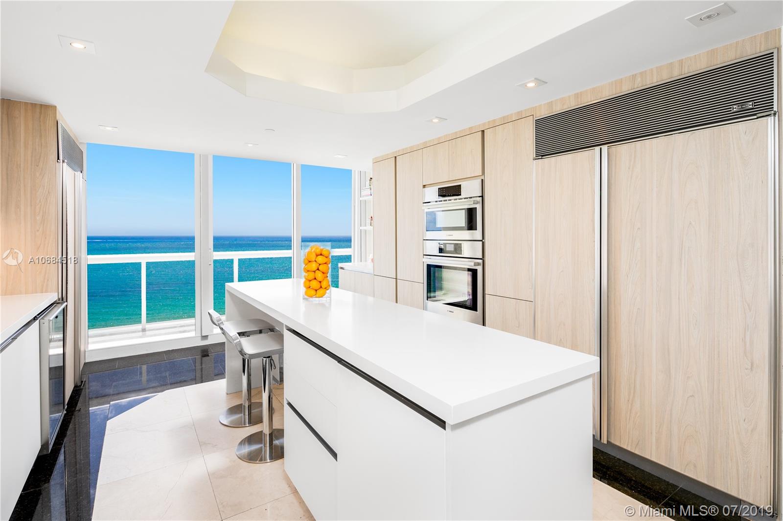 SOLIMAR CONDO - Residential