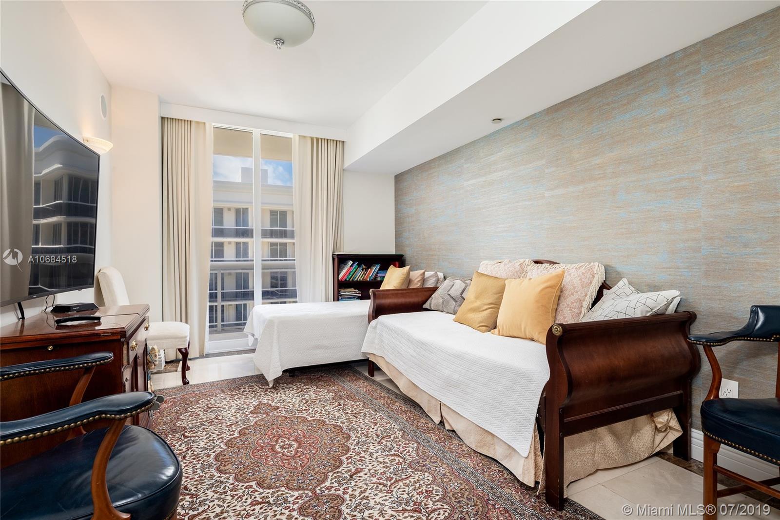 SOLIMAR CONDO - Residential