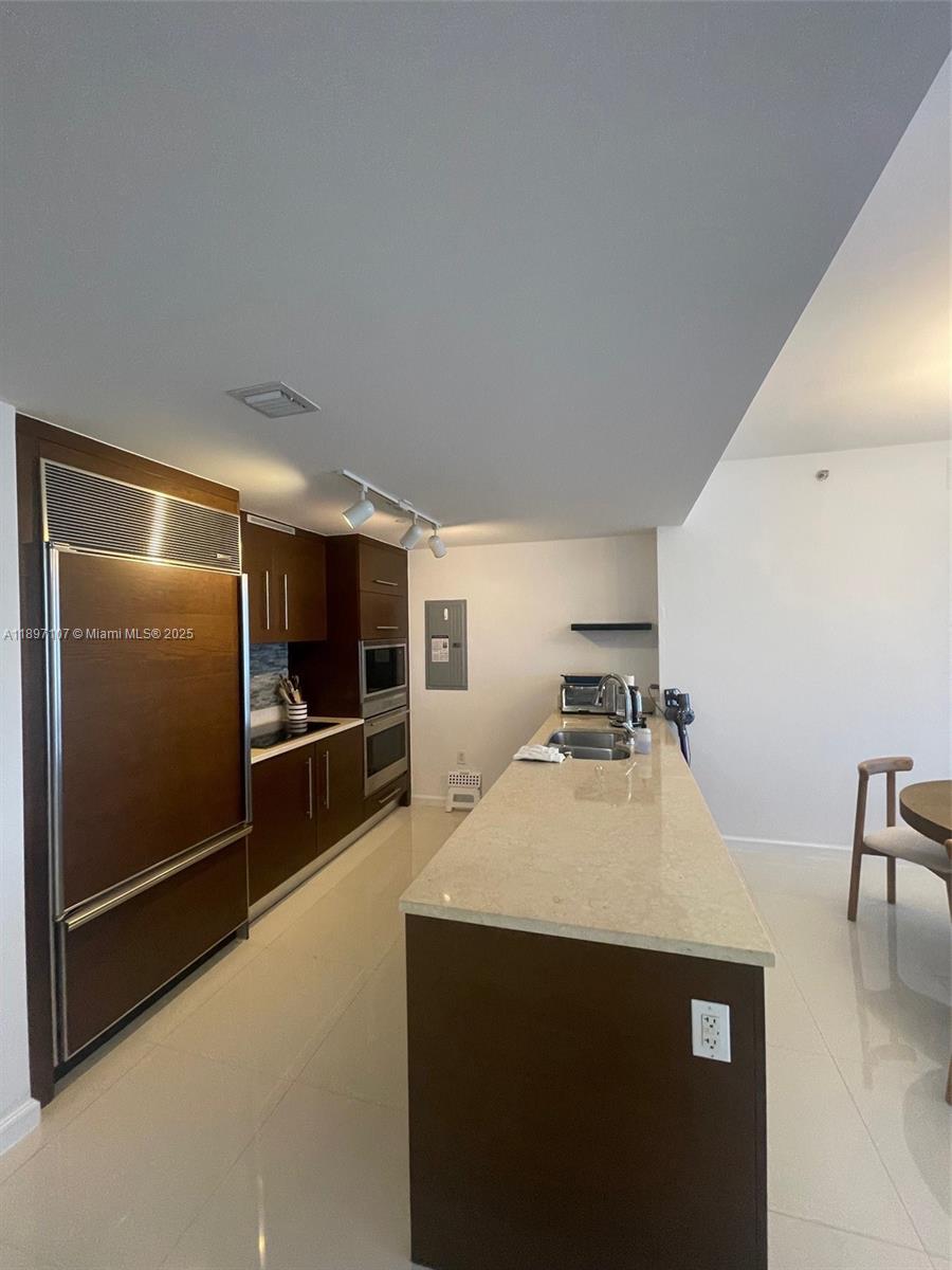 465 Brickell Ave 2705