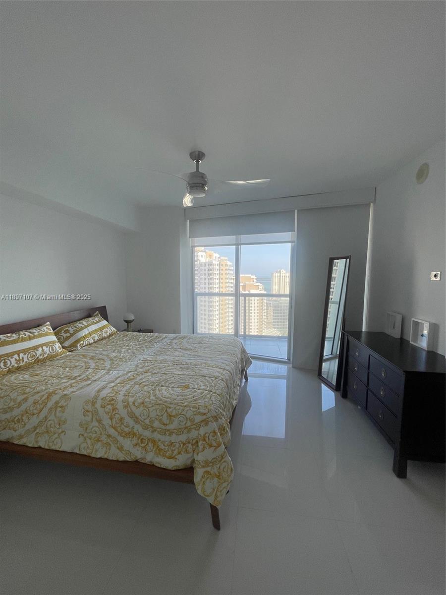 ICONBRICKELL CONDO NO 1 - Residential Lease