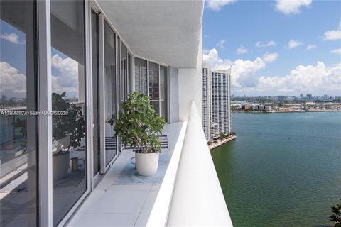 465 Brickell Ave 2705 Miami FL 33131