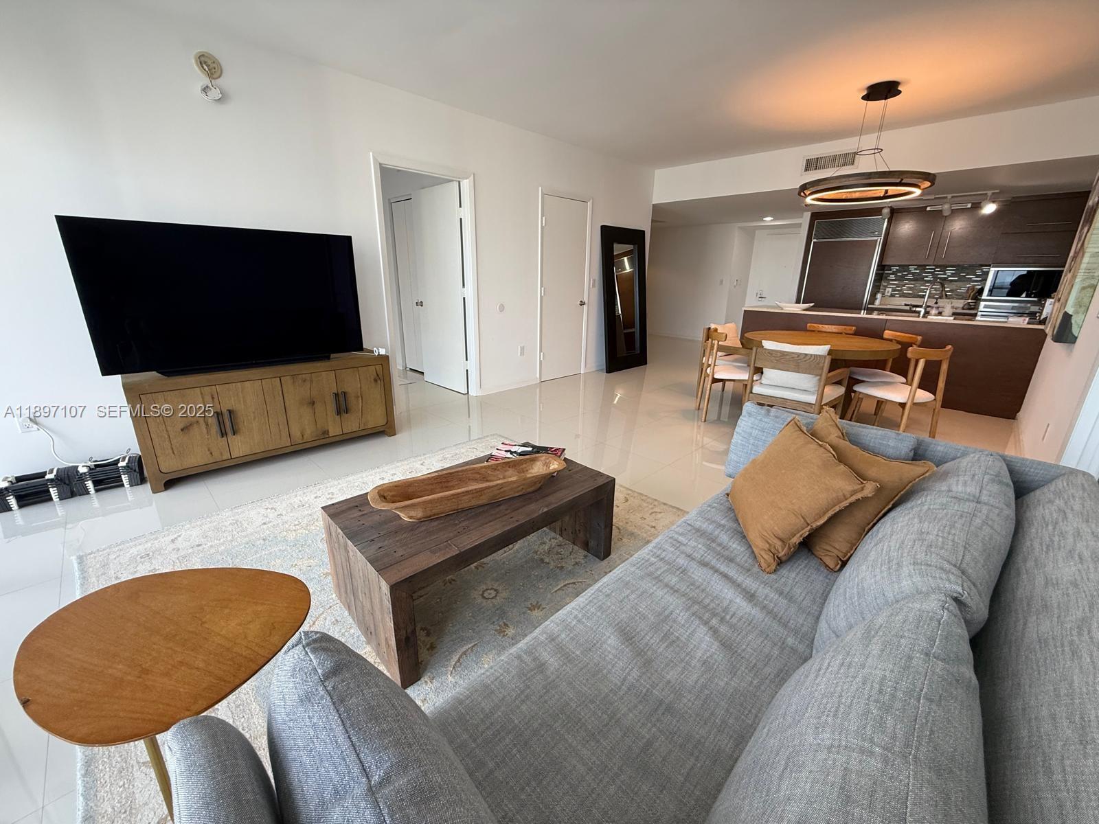 465 Brickell Ave 2705