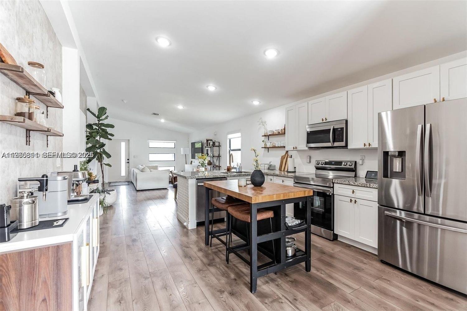 SEVENTH AVE PARK - Residential