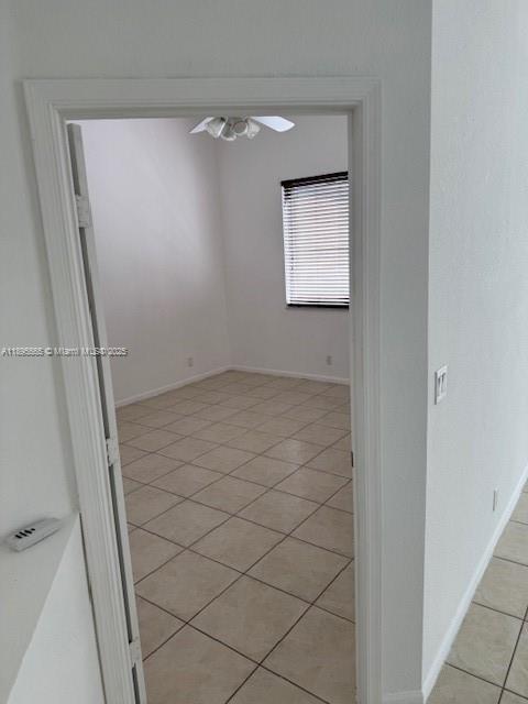 HOLLYWOOD LAKES COUNTRY C - Residential Lease