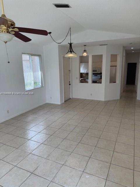 HOLLYWOOD LAKES COUNTRY C - Residential Lease