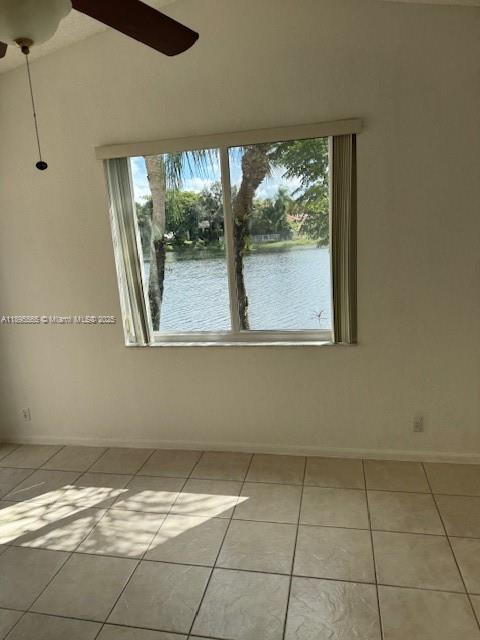 HOLLYWOOD LAKES COUNTRY C - Residential Lease