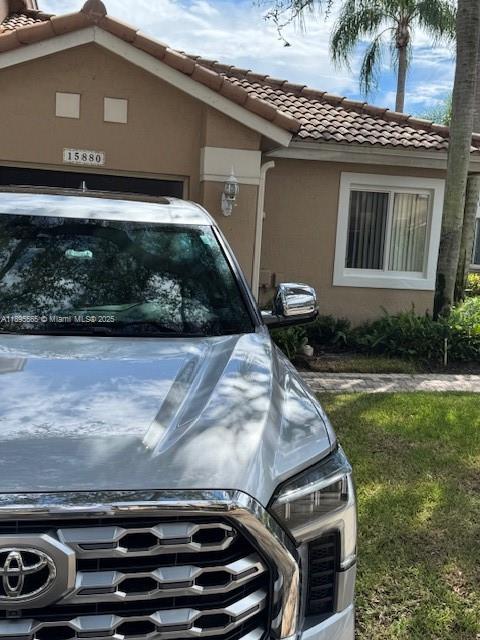 HOLLYWOOD LAKES COUNTRY C - Residential Lease
