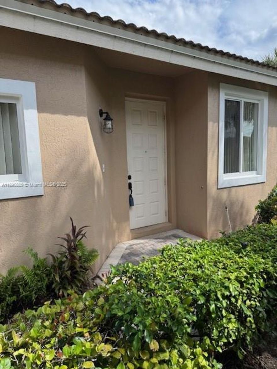 Enjoy your magnificent lakeview from your private screened patio & master bdrm. This spacious one story is immaculate with tile throughout the main living area & master bdrm. Grand Palms affords you the opportunity for country club living unsurpassed in t his area. The 27 hole golf course, tennis courts, hotel & spa are waiting for your participation & pleasure.