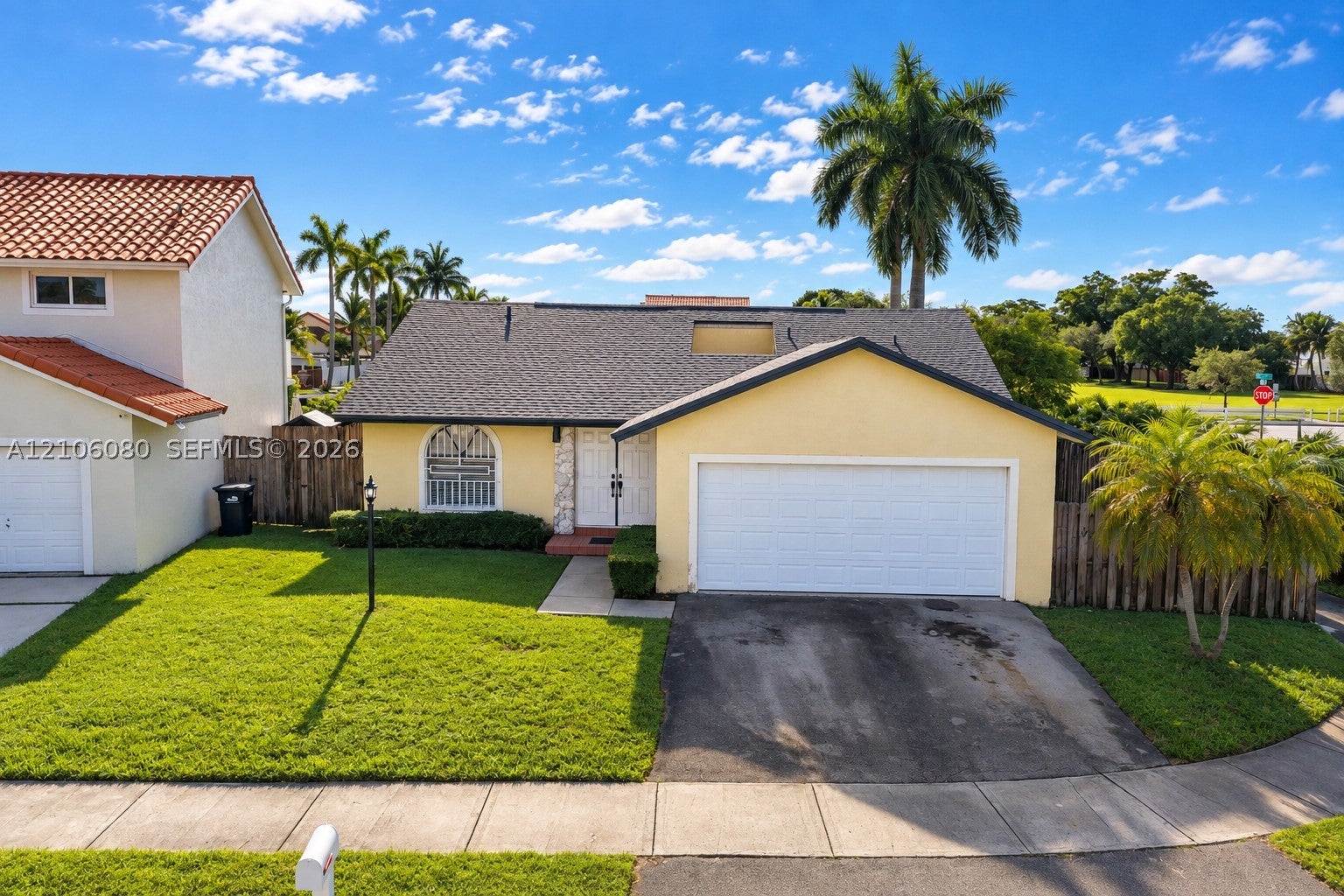 6039 SW 152nd Ct, Miami FL 33193