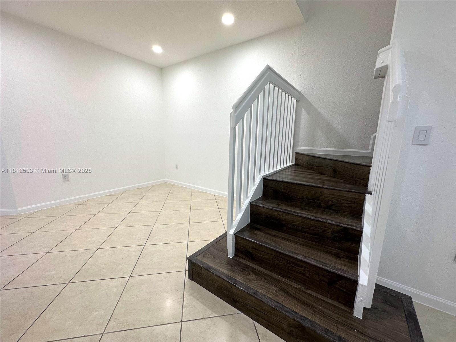 SHOMA TOWNHOMES AT KEYSCO - Residential