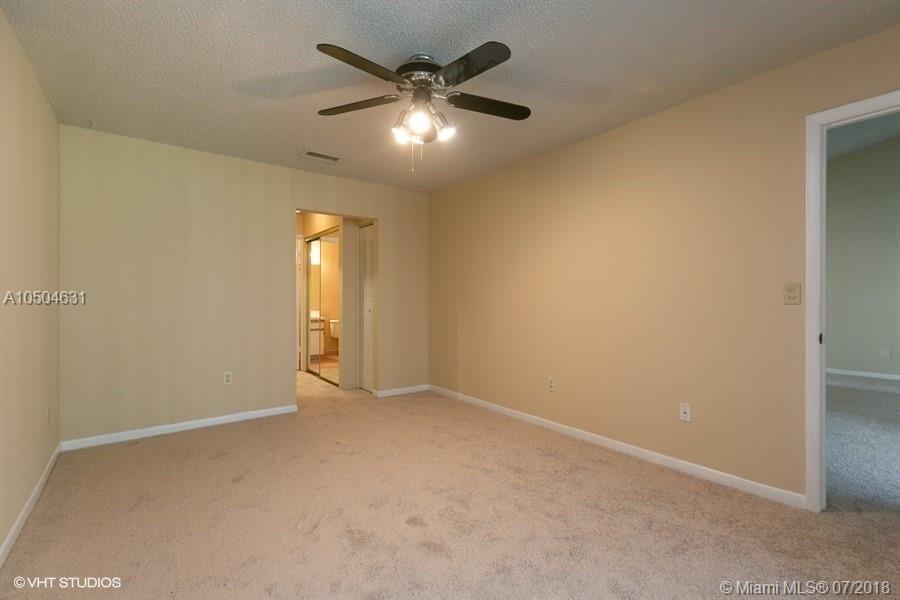 LAKESHORE CONDO #4 - Residential