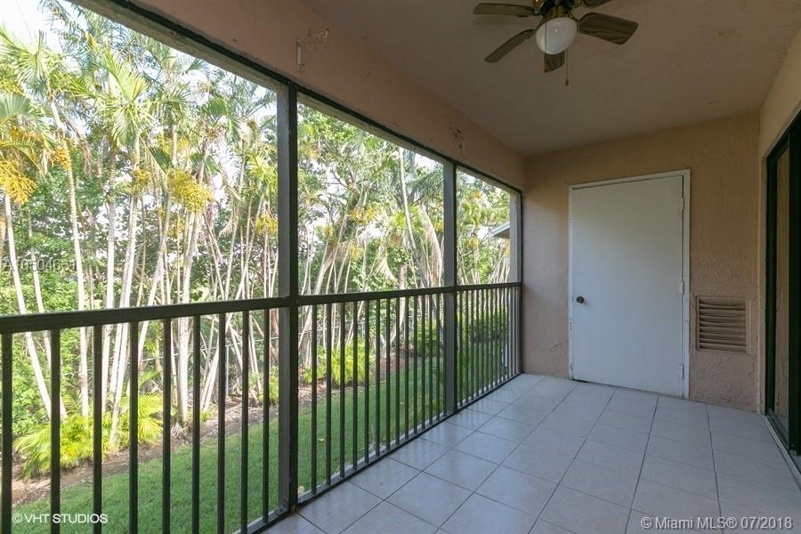 LAKESHORE CONDO #4 - Residential