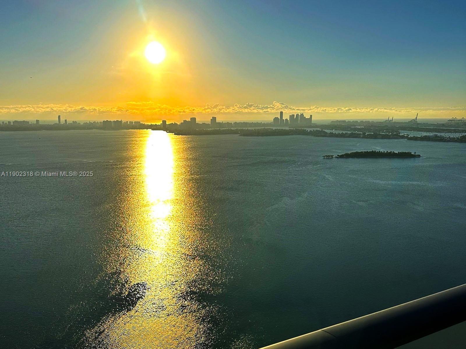 ONE PARAISO - Residential Lease