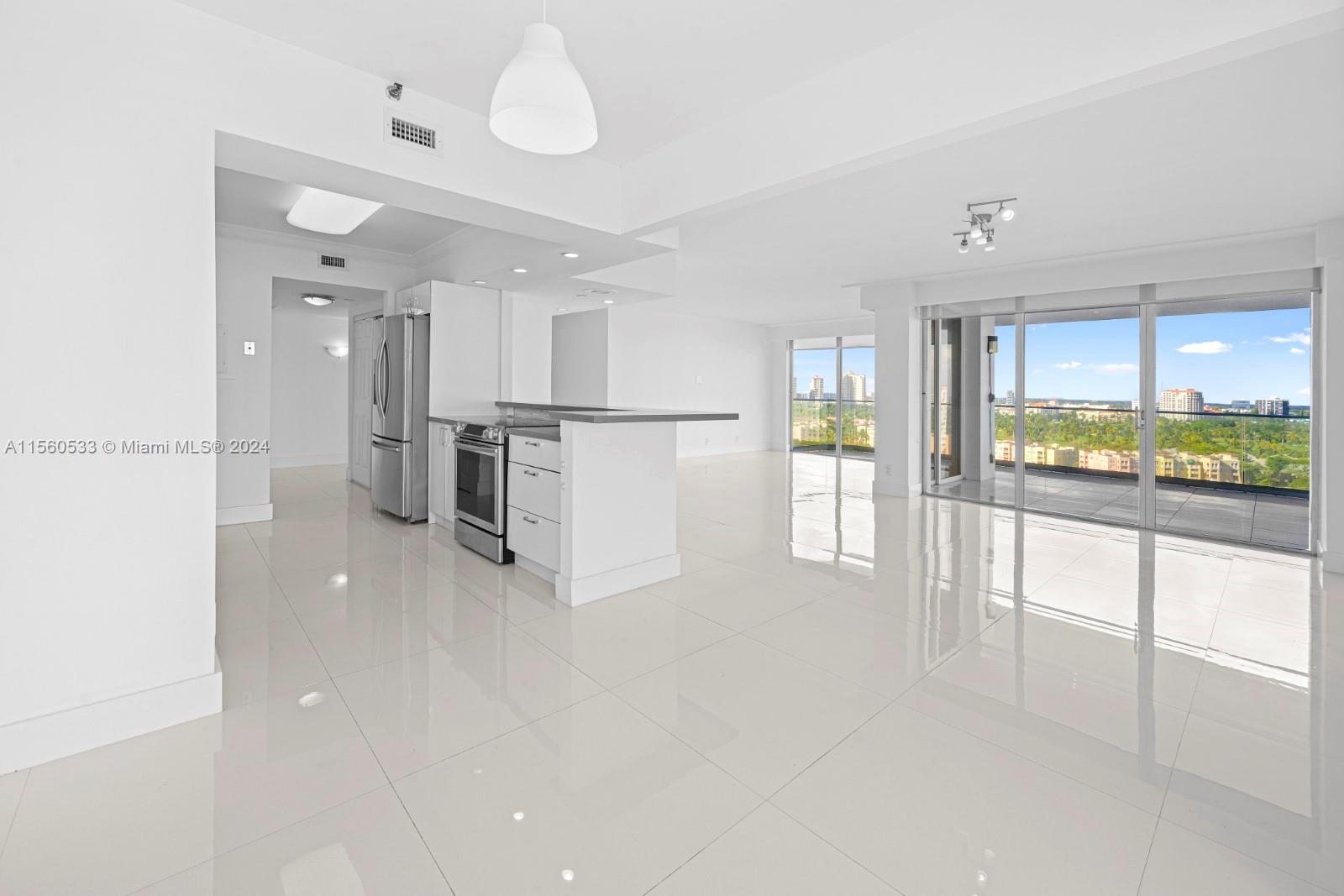 TURNBERRY ISLE CONDO - Residential Lease