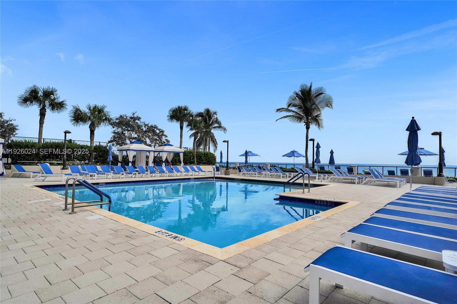 MALAGA TOWERS CONDO - Residential