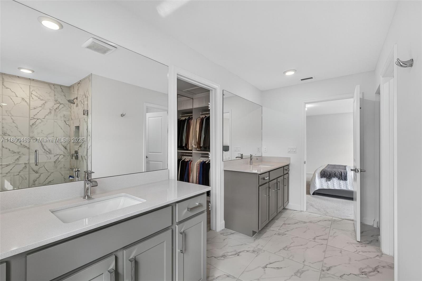 CRESTWOOD NORTH - Residential
