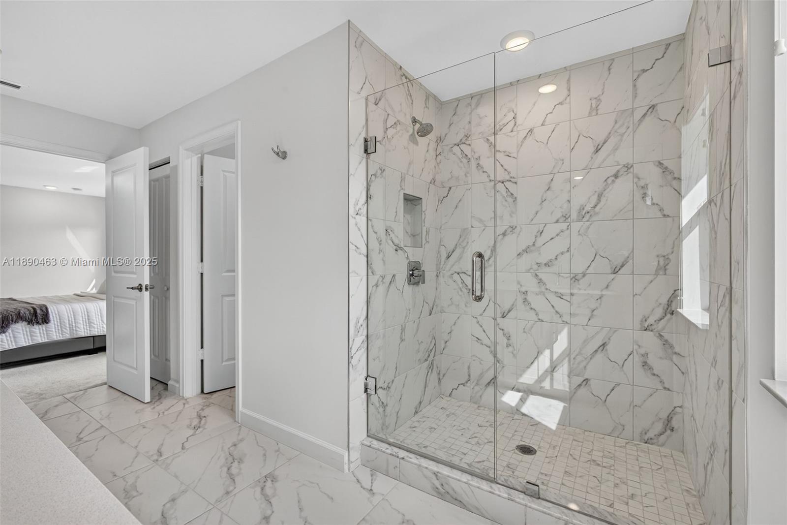 CRESTWOOD NORTH - Residential