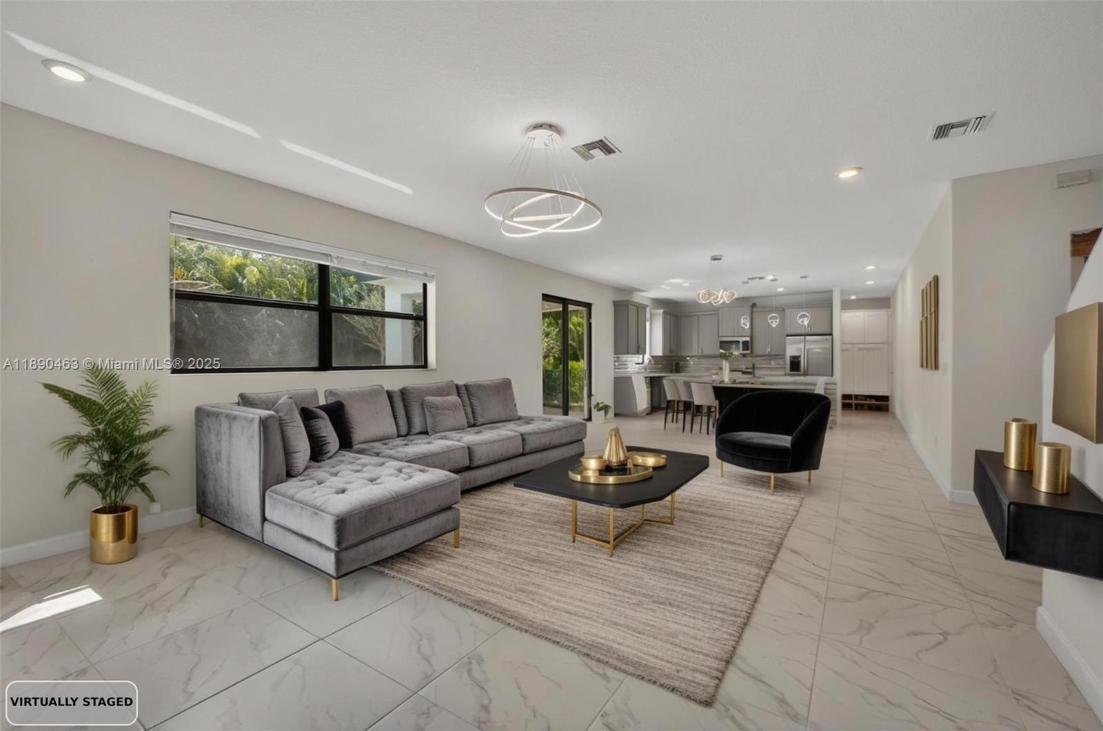CRESTWOOD NORTH - Residential