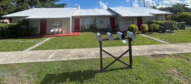 Excellent opportunity for investors!
Fully rented. Offering stable rental income and
upside potential. Tenants are on month to month
leases, providing flexibility for future adjustments.
Year Built: 1990 and is undergoing improvements,
New Roof.
Don’t miss this solid investment in a growing area!
Parking: 8 spaces.
Quick highway access (less than 5 minutes).
Close to supermarkets and shopping centers.