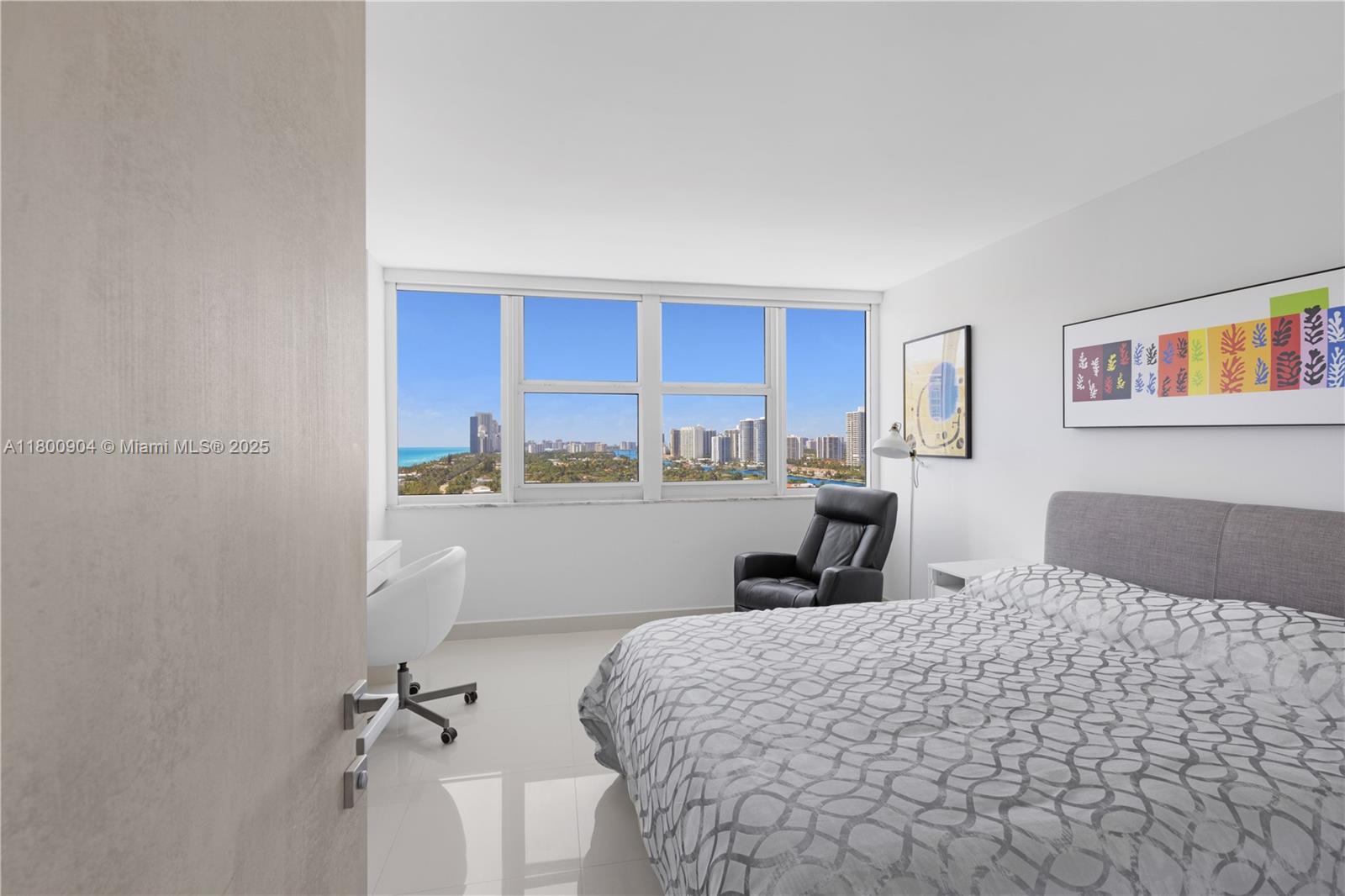 PARKER PLAZA ESTATES COND0 - Residential