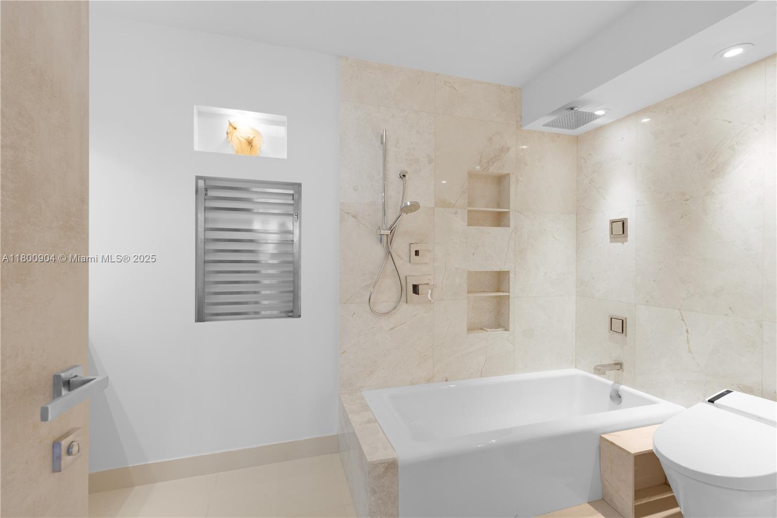 PARKER PLAZA ESTATES COND0 - Residential