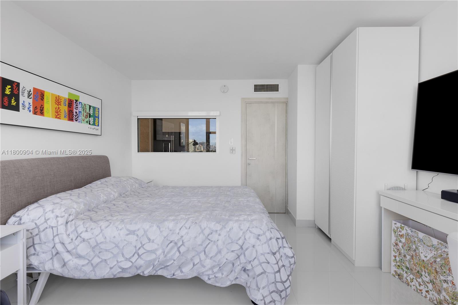 PARKER PLAZA ESTATES COND0 - Residential