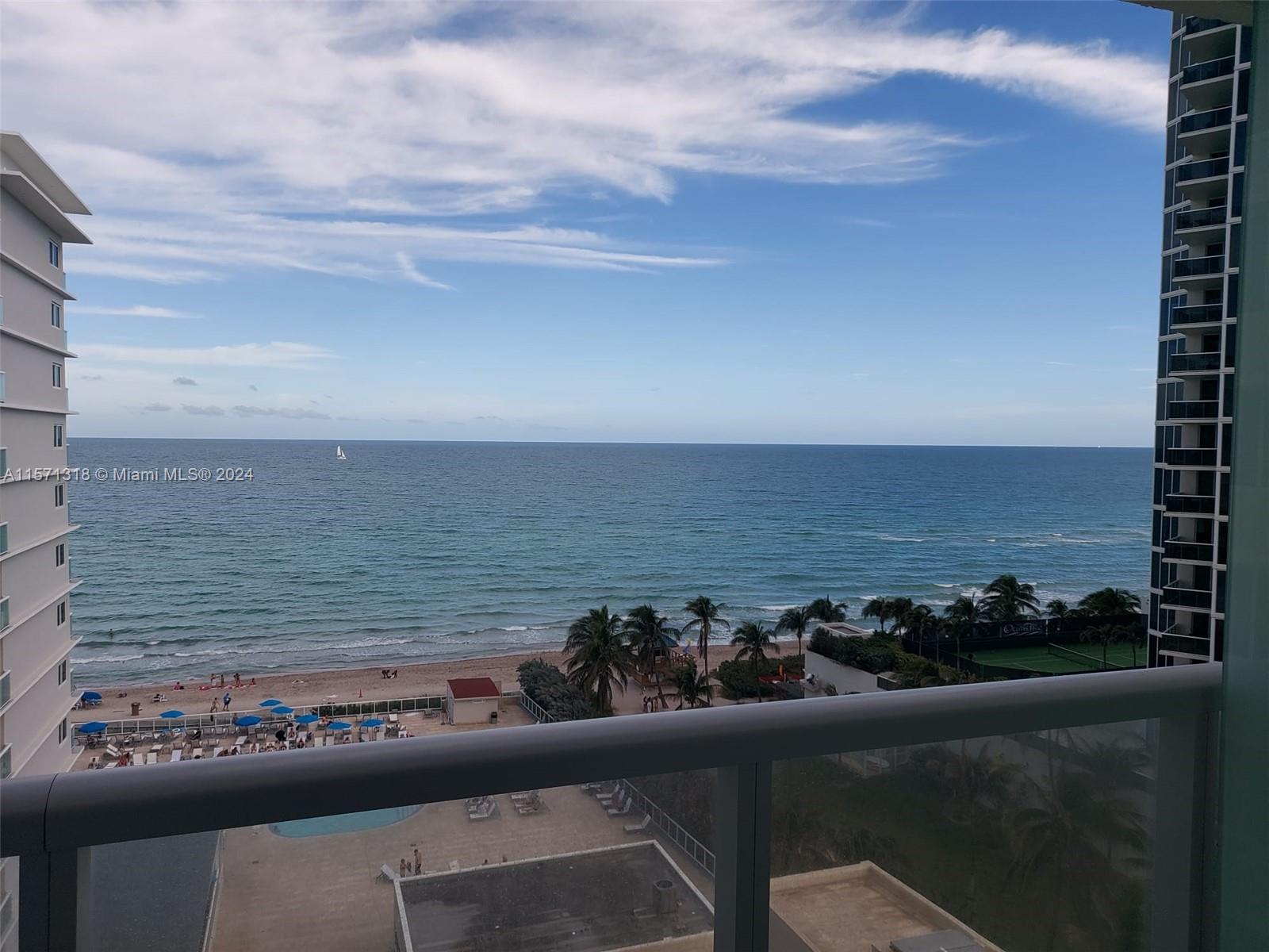 THE AVENTURA BEACH CLUB - Residential