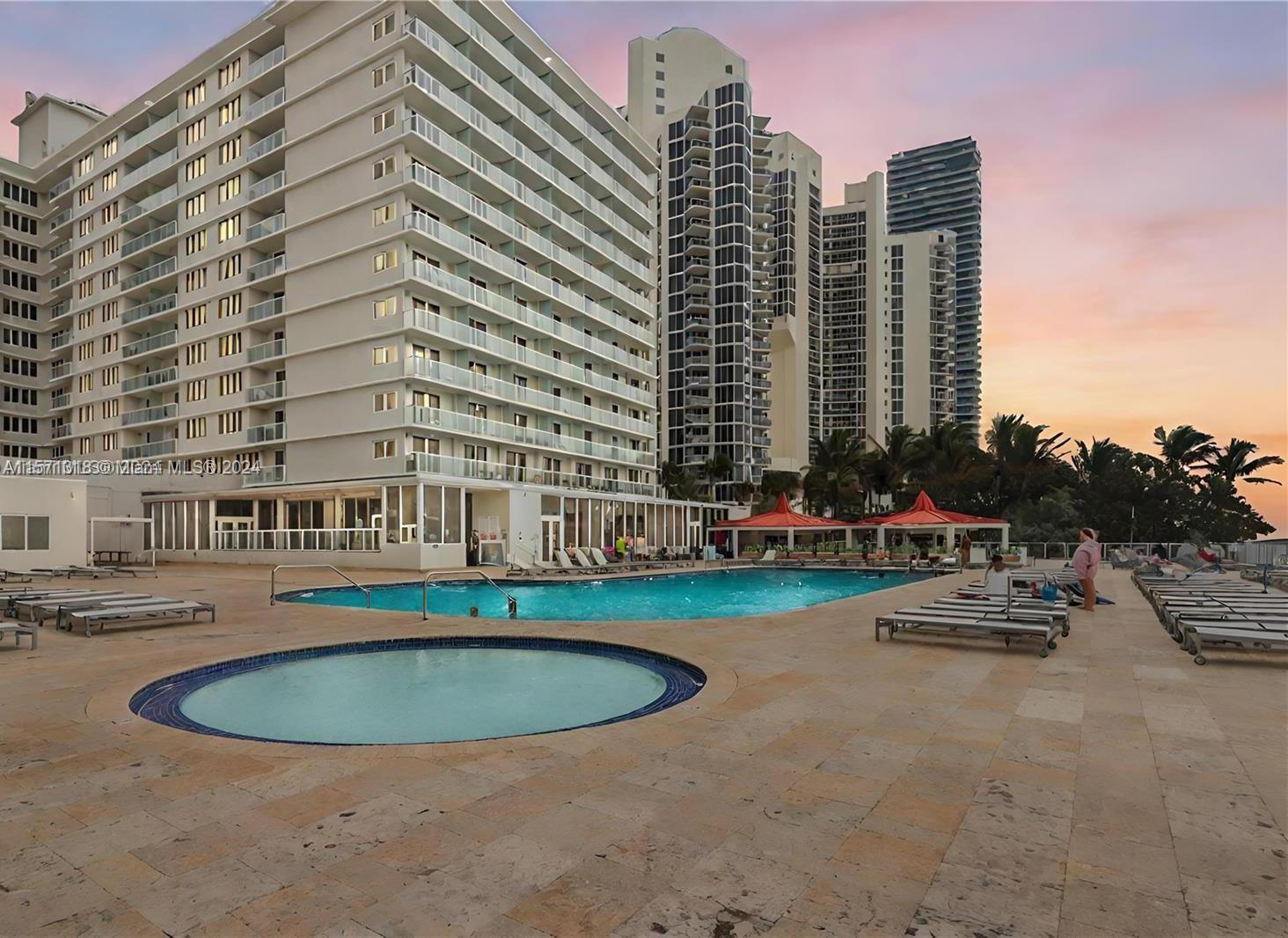 THE AVENTURA BEACH CLUB - Residential