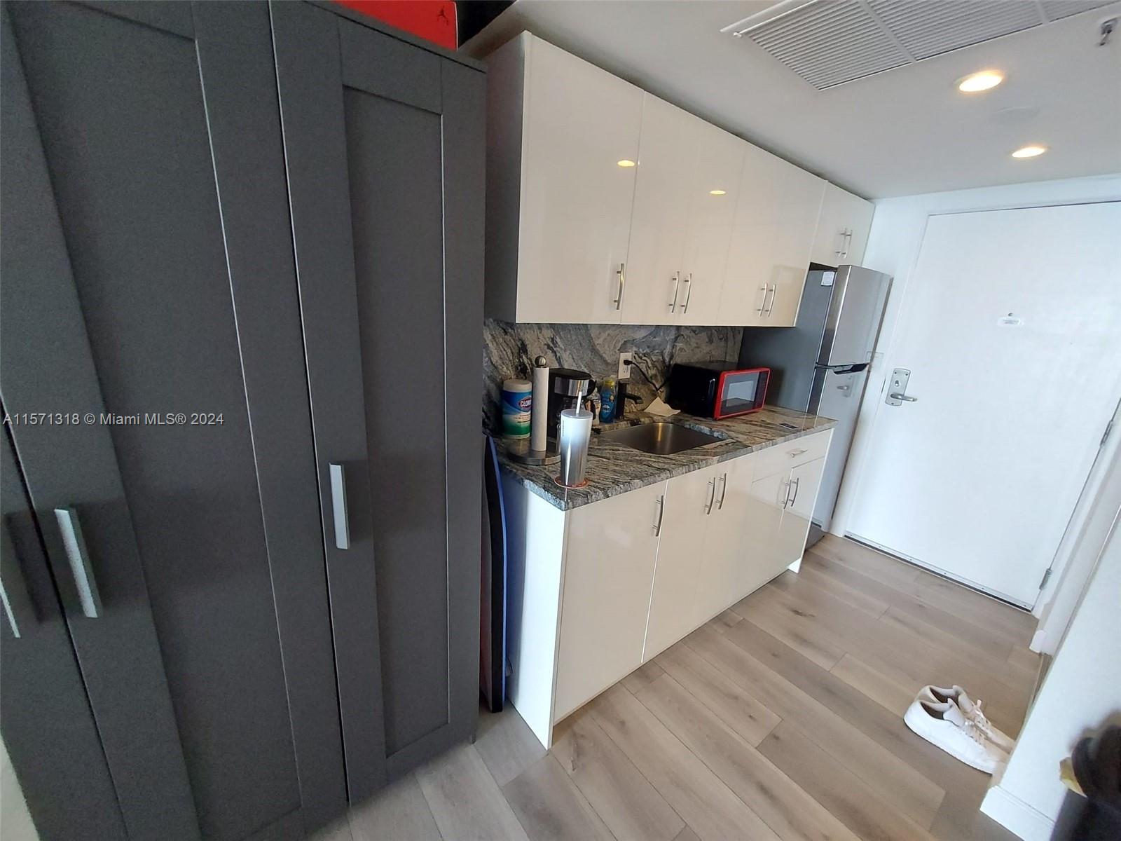 THE AVENTURA BEACH CLUB - Residential