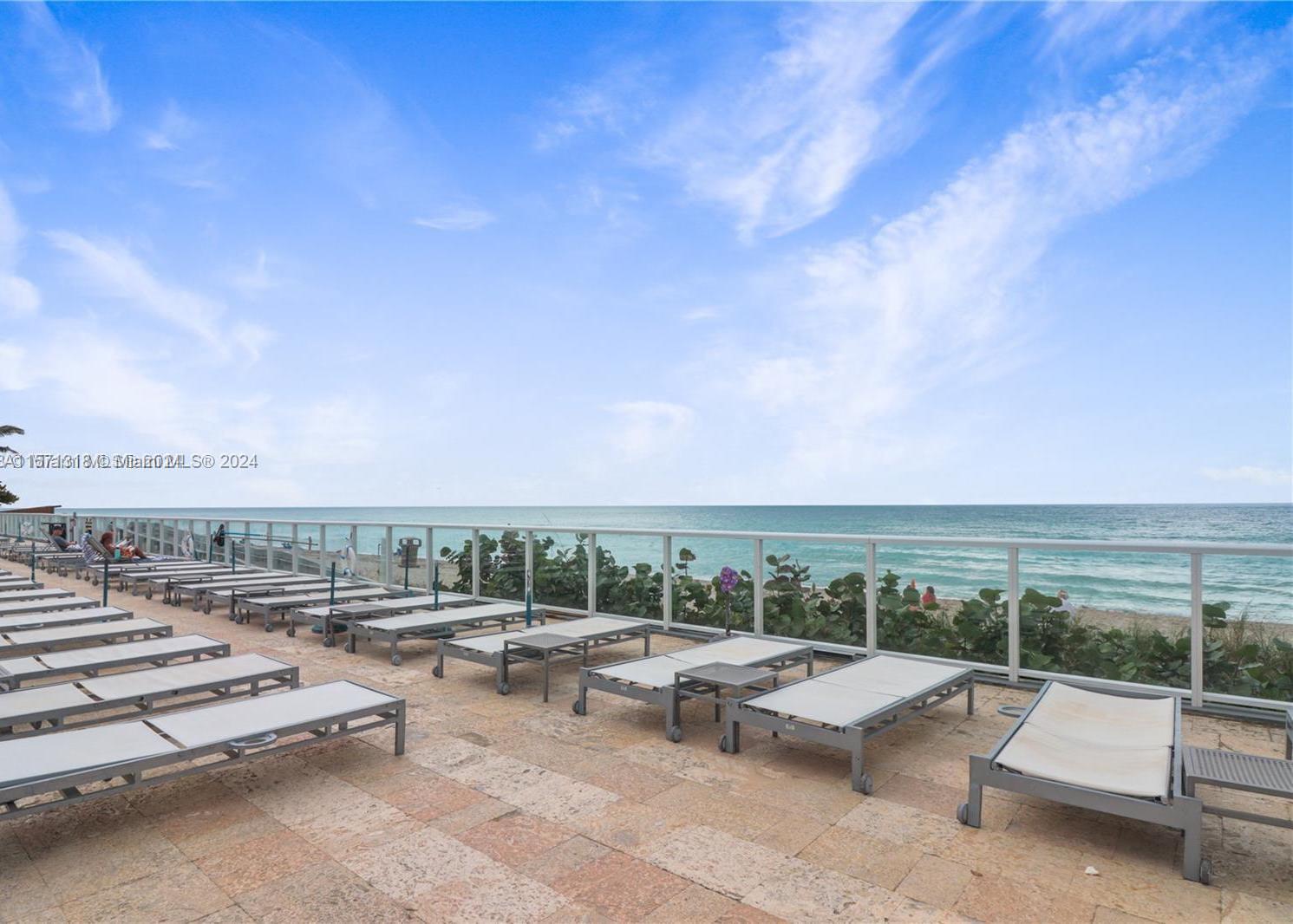 THE AVENTURA BEACH CLUB - Residential