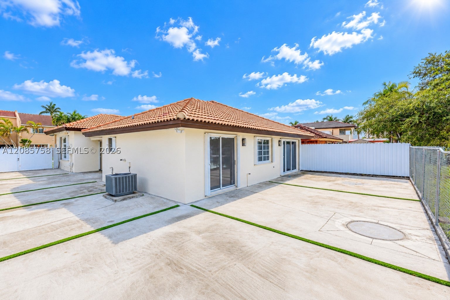 15351 SW 36th St