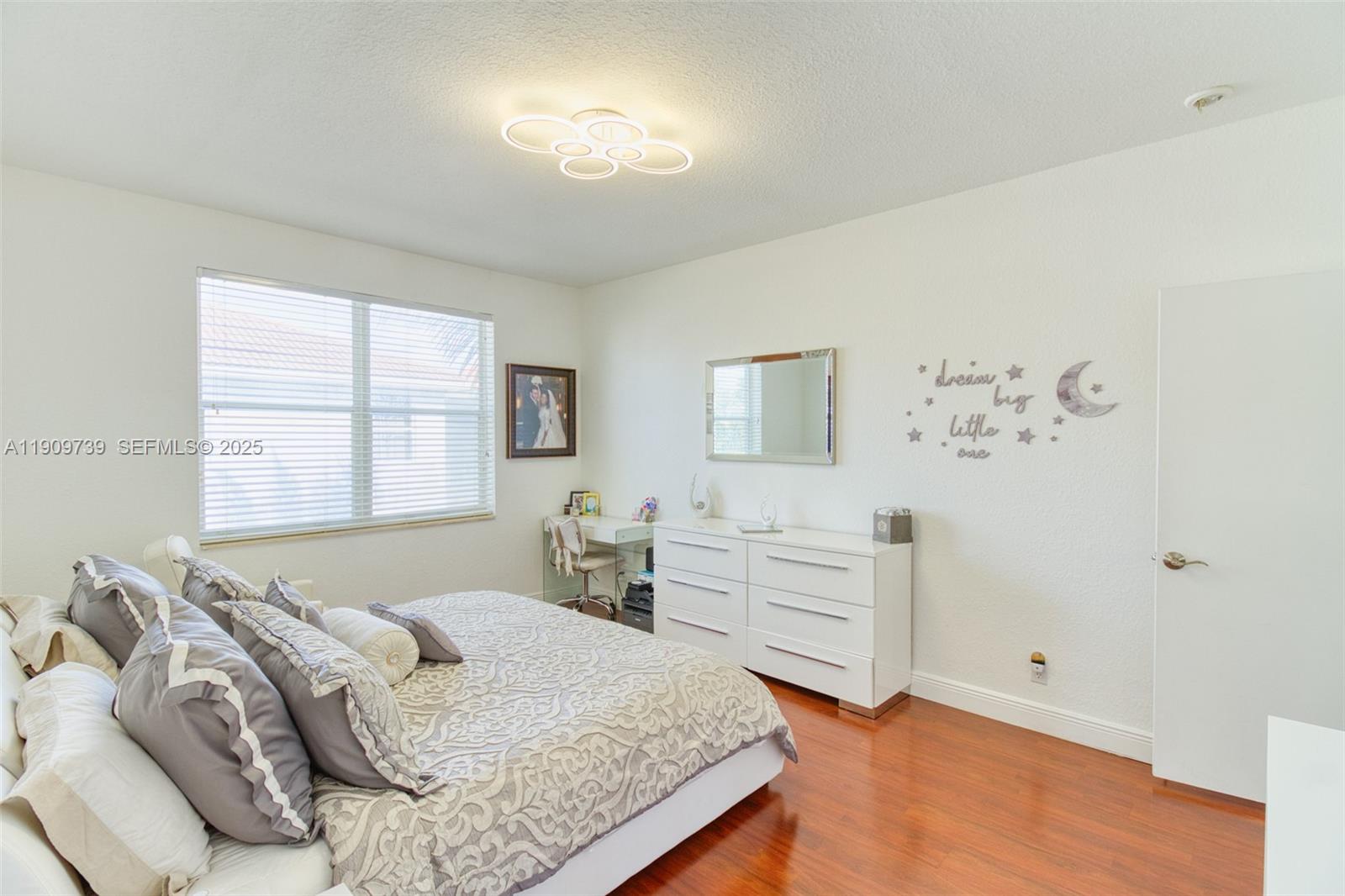 MAPLE RIDGE - Residential