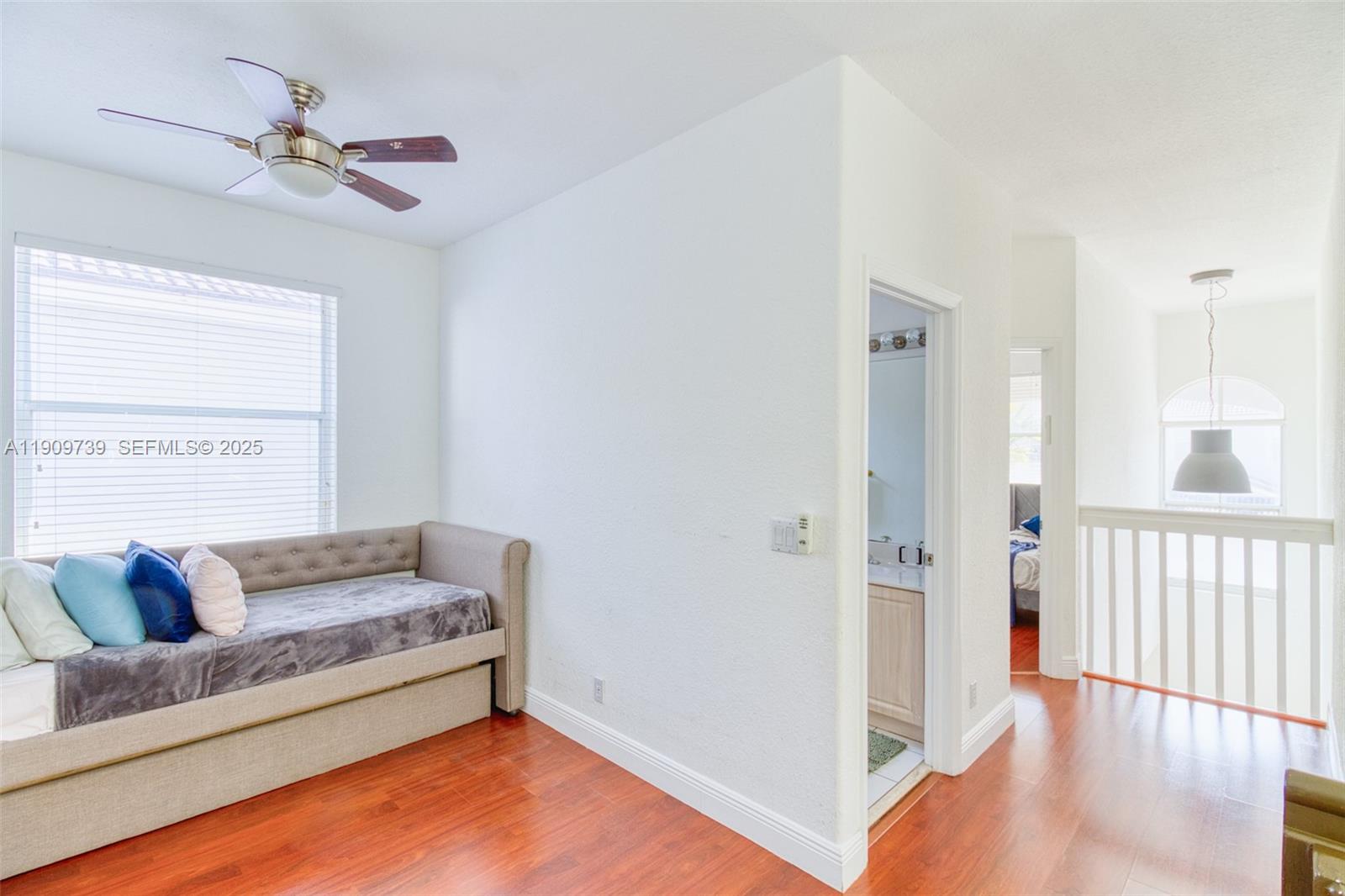 MAPLE RIDGE - Residential