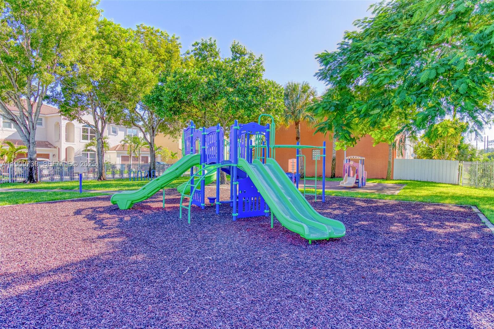 MAPLE RIDGE - Residential