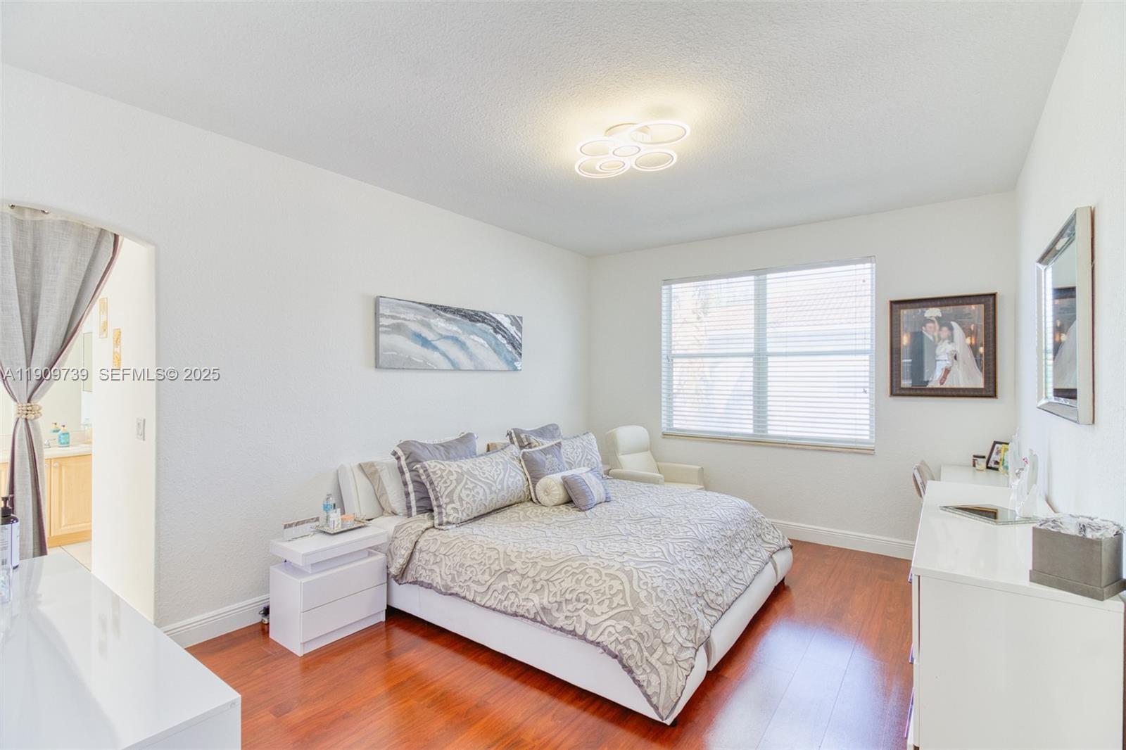 MAPLE RIDGE - Residential