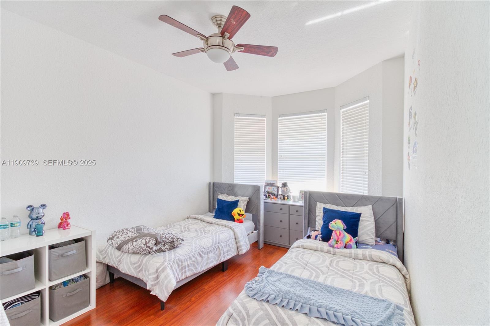 MAPLE RIDGE - Residential