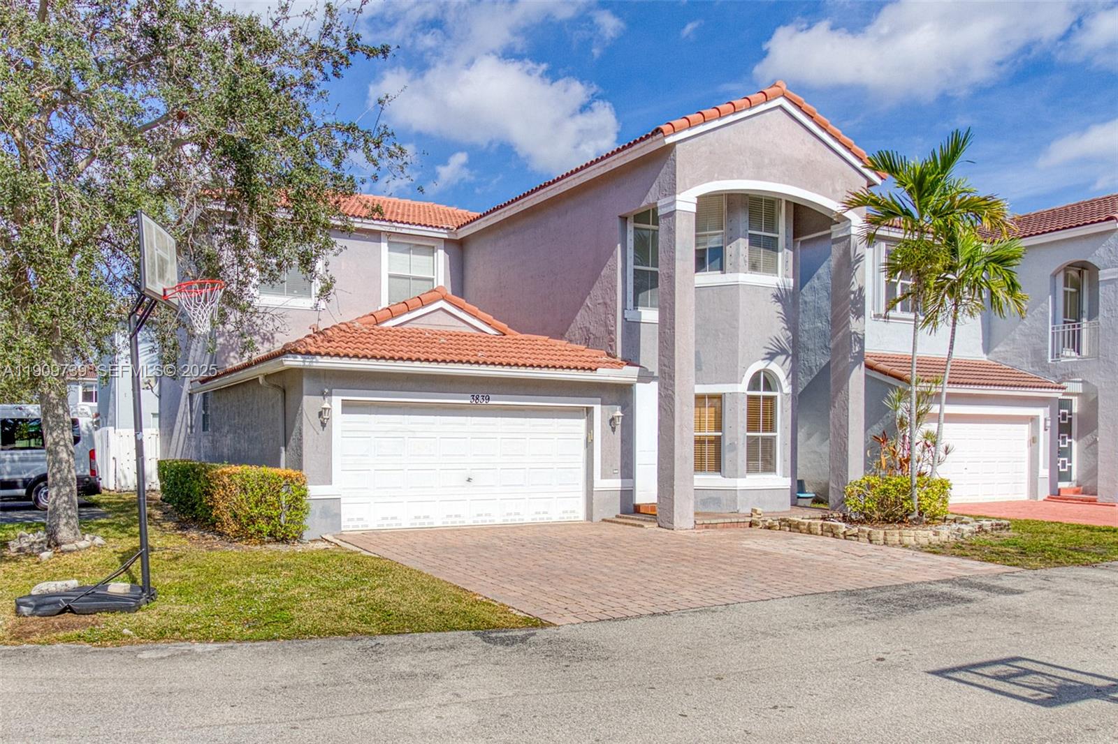 MAPLE RIDGE - Residential