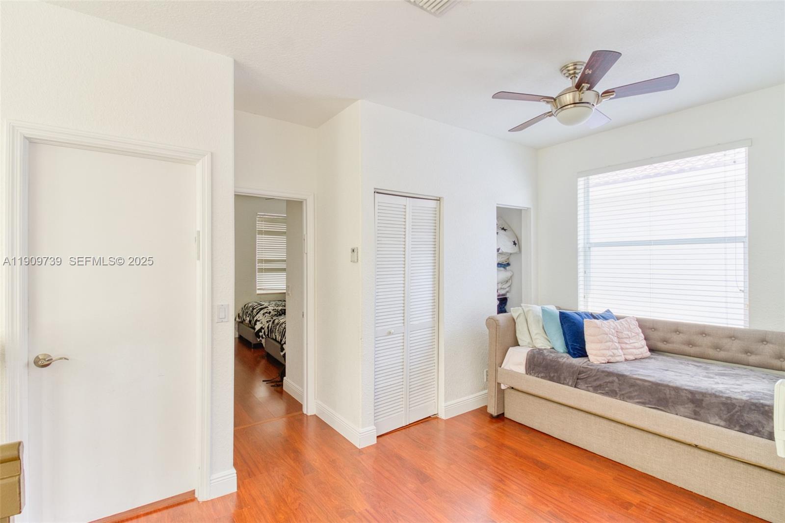 MAPLE RIDGE - Residential