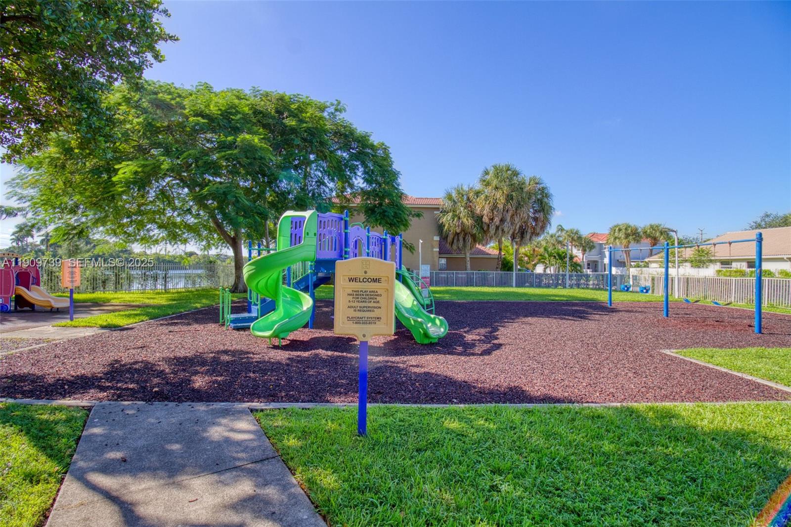 MAPLE RIDGE - Residential